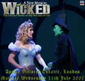 West-End-Cast-Wicked(2007-7-11M)-FrontInside.jpg (802611 bytes)